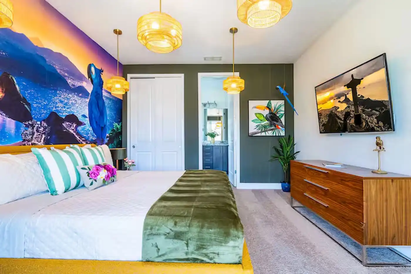 disney themed king bedroom luxury vacation rental kissimmee